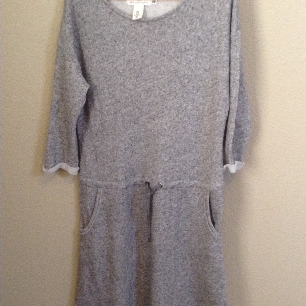 H&M. LOGG. Sweatshirt Dress. 🌿 - Picture 3 of 7